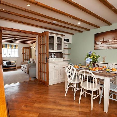 Farndale Cottage Уитби Екстериор снимка