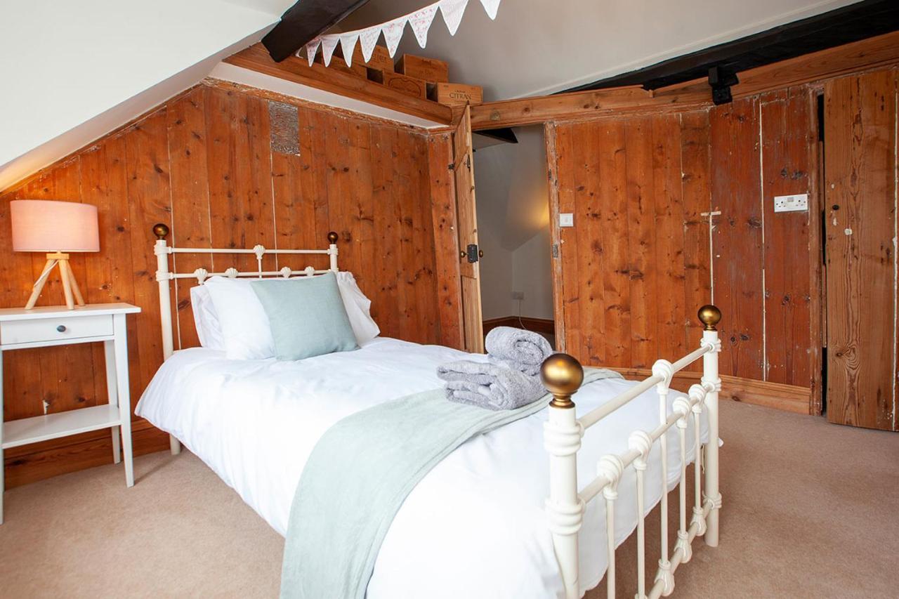 Farndale Cottage Уитби Екстериор снимка