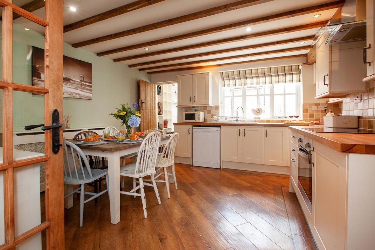 Farndale Cottage Уитби Екстериор снимка