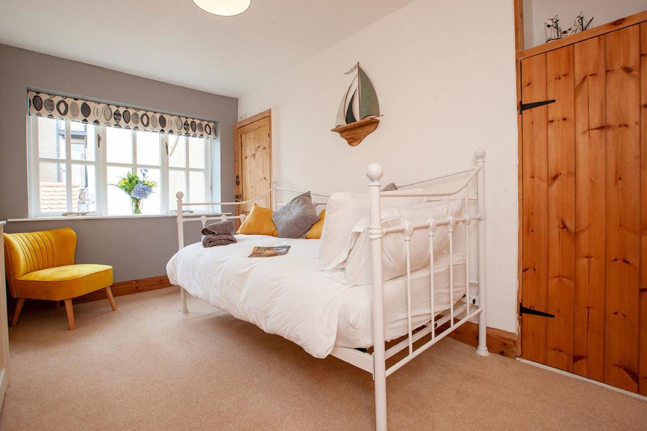 Farndale Cottage Уитби Екстериор снимка