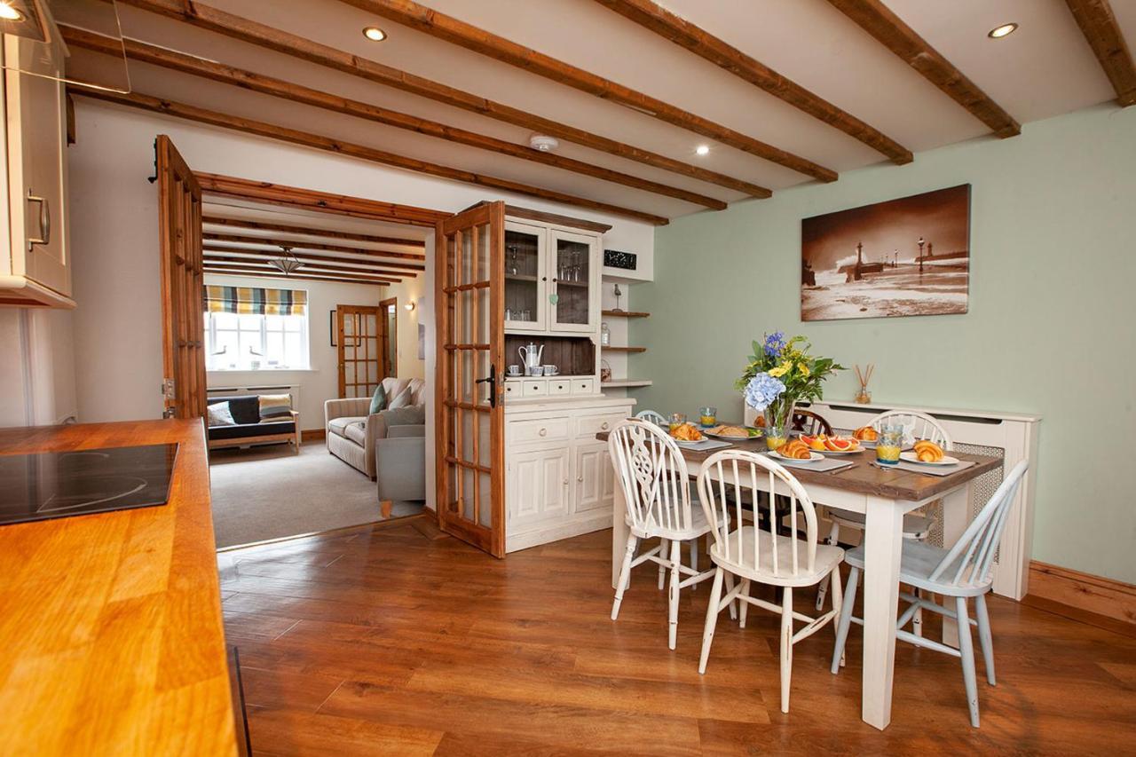 Farndale Cottage Уитби Екстериор снимка