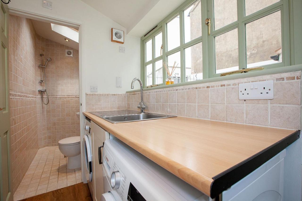 Farndale Cottage Уитби Екстериор снимка